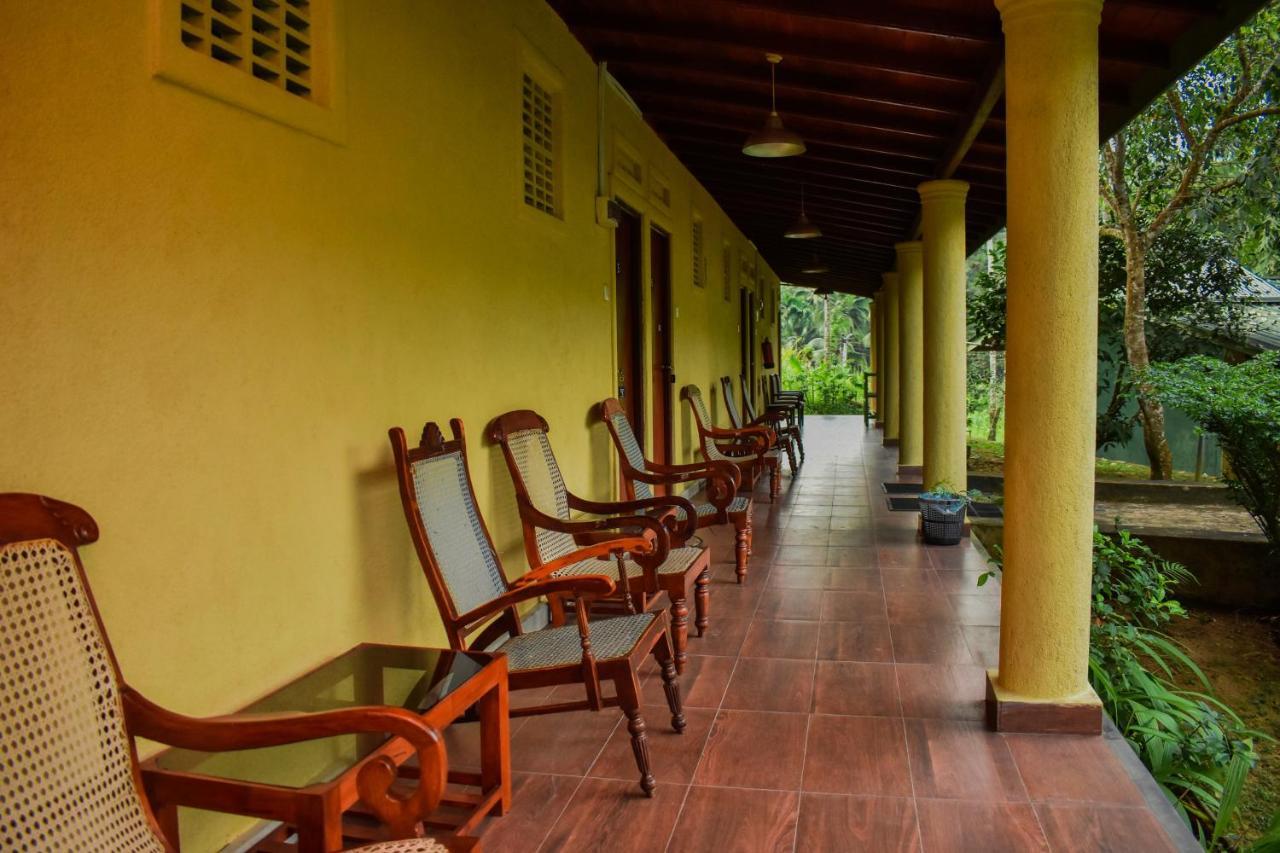 Blue Magpie Lodge Sinharaja Kudawe Bagian luar foto